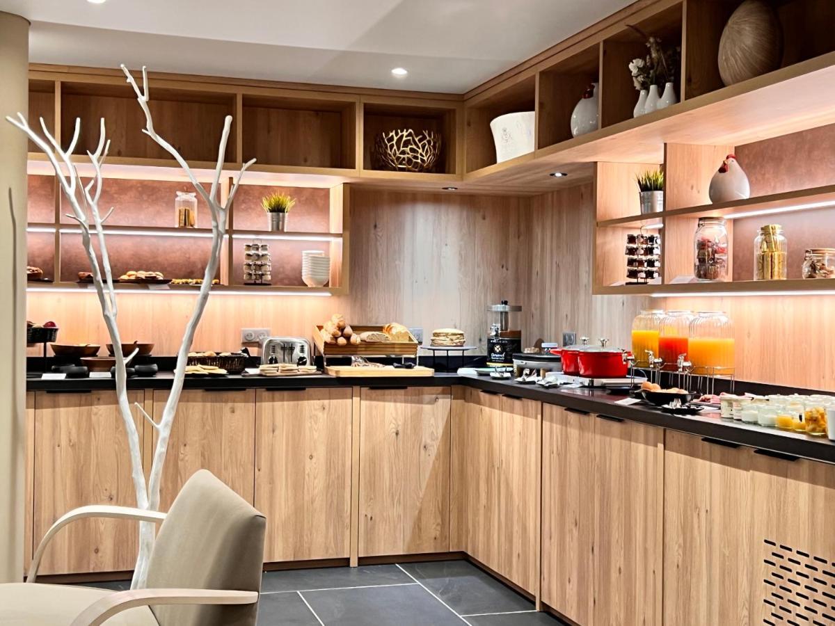 Best Western Plus Le Roi Arthur Hotel & Spa Ploërmel Dış mekan fotoğraf