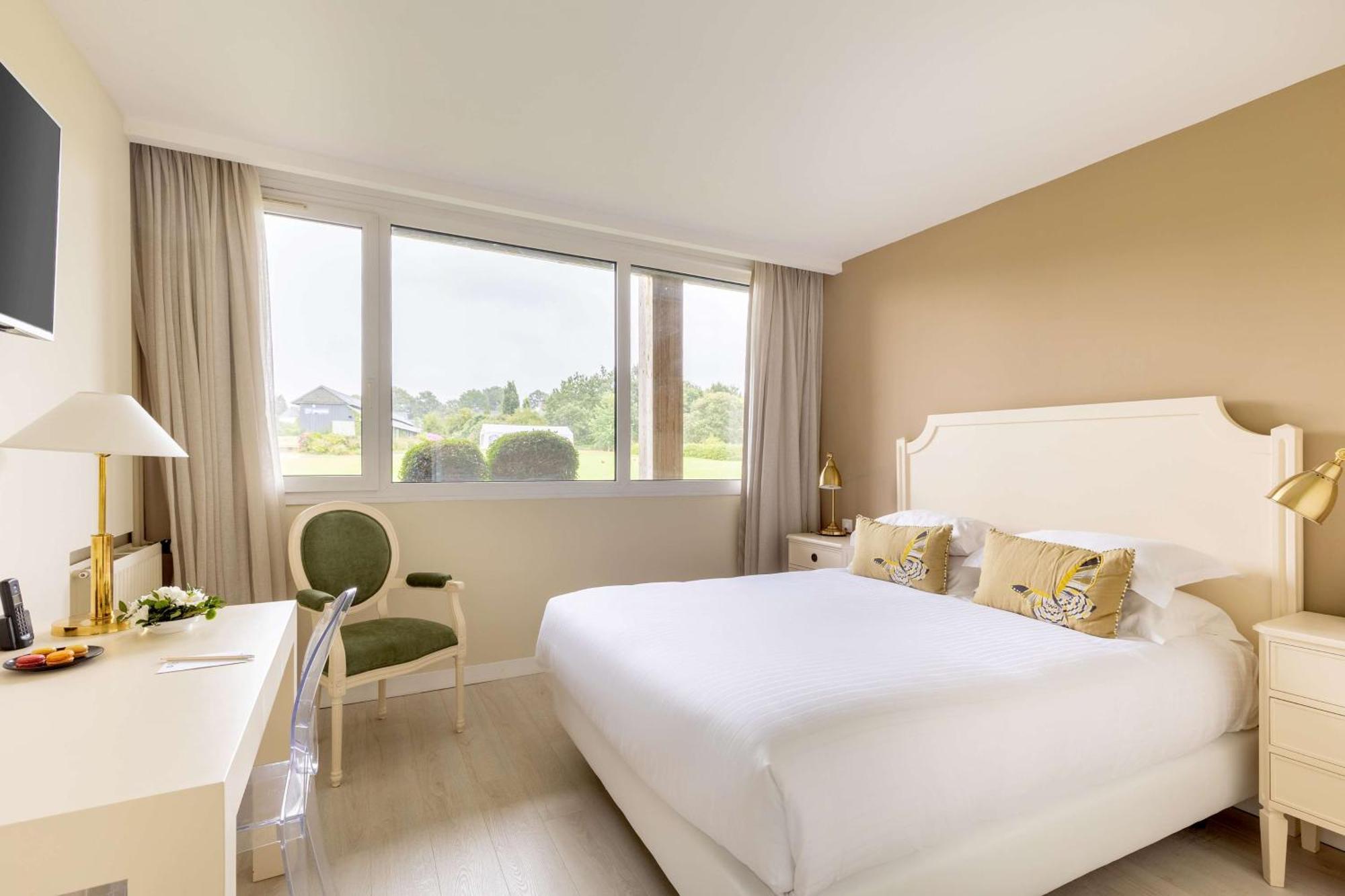 Best Western Plus Le Roi Arthur Hotel & Spa Ploërmel Dış mekan fotoğraf